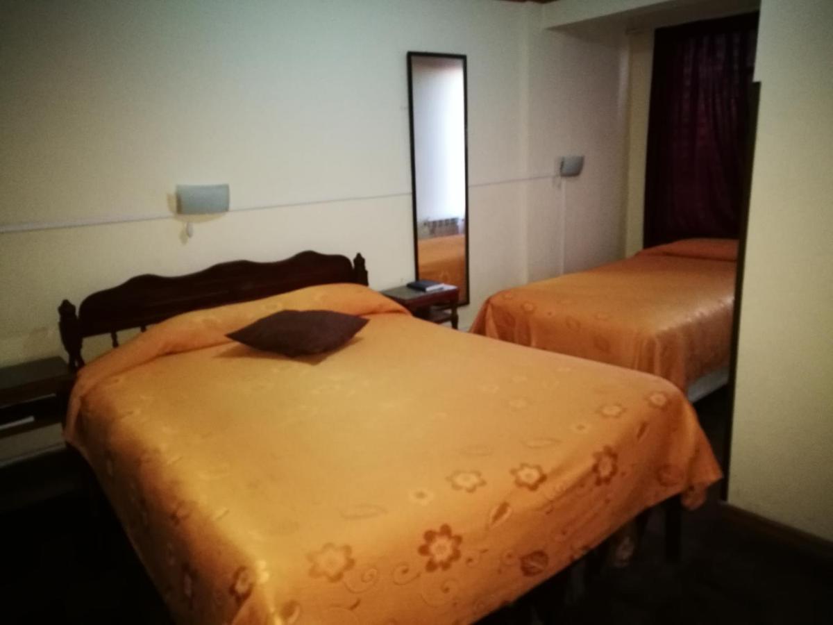 Julia Plaza Hotel Уюни Экстерьер фото